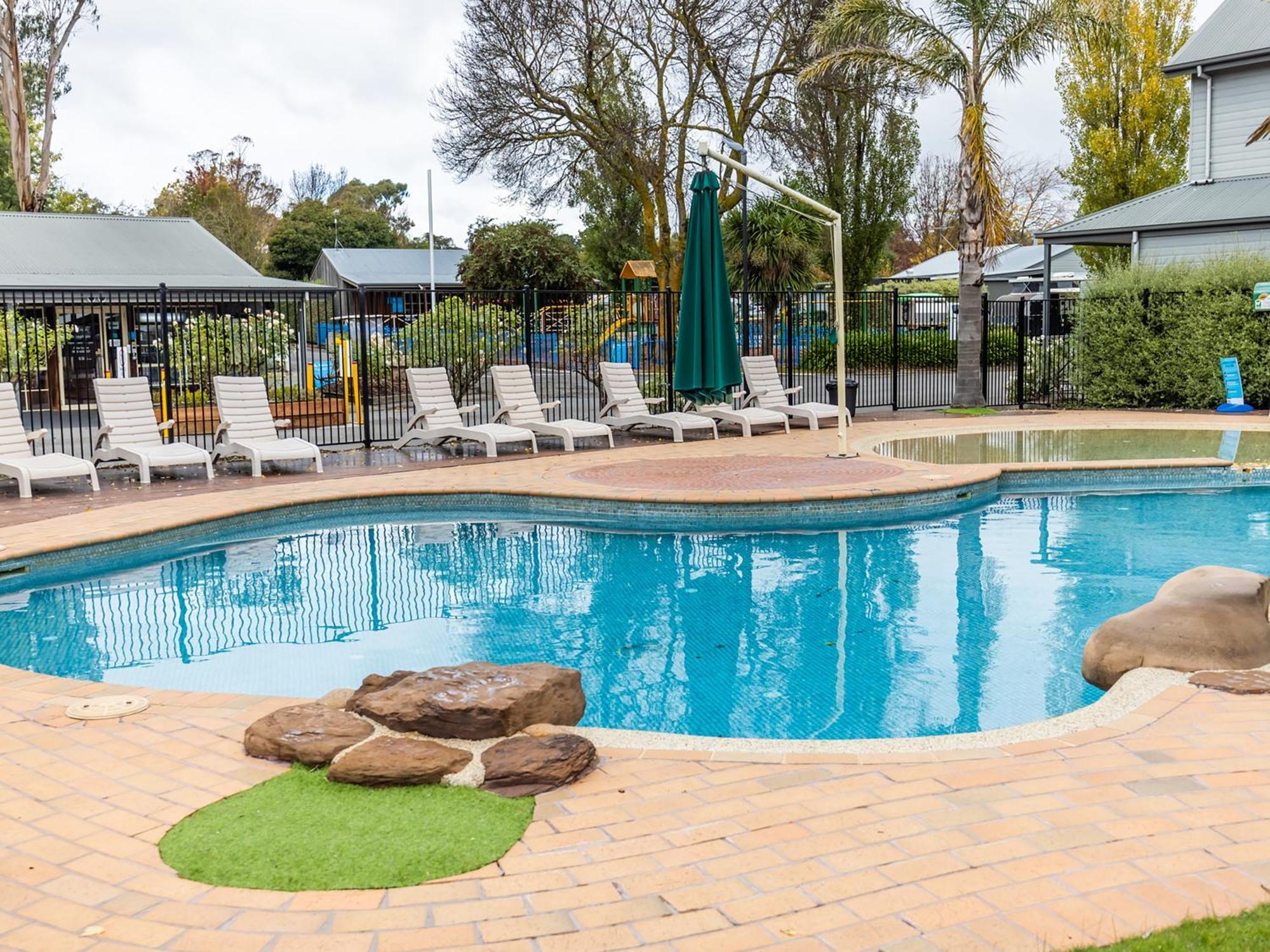 Nrma Ballarat Holiday Park Exterior foto
