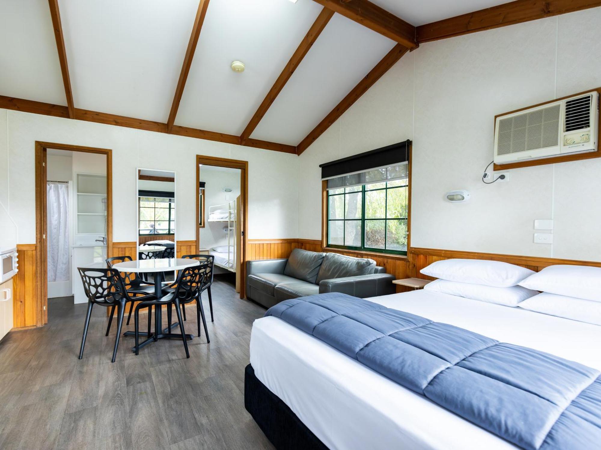 Nrma Ballarat Holiday Park Habitación foto