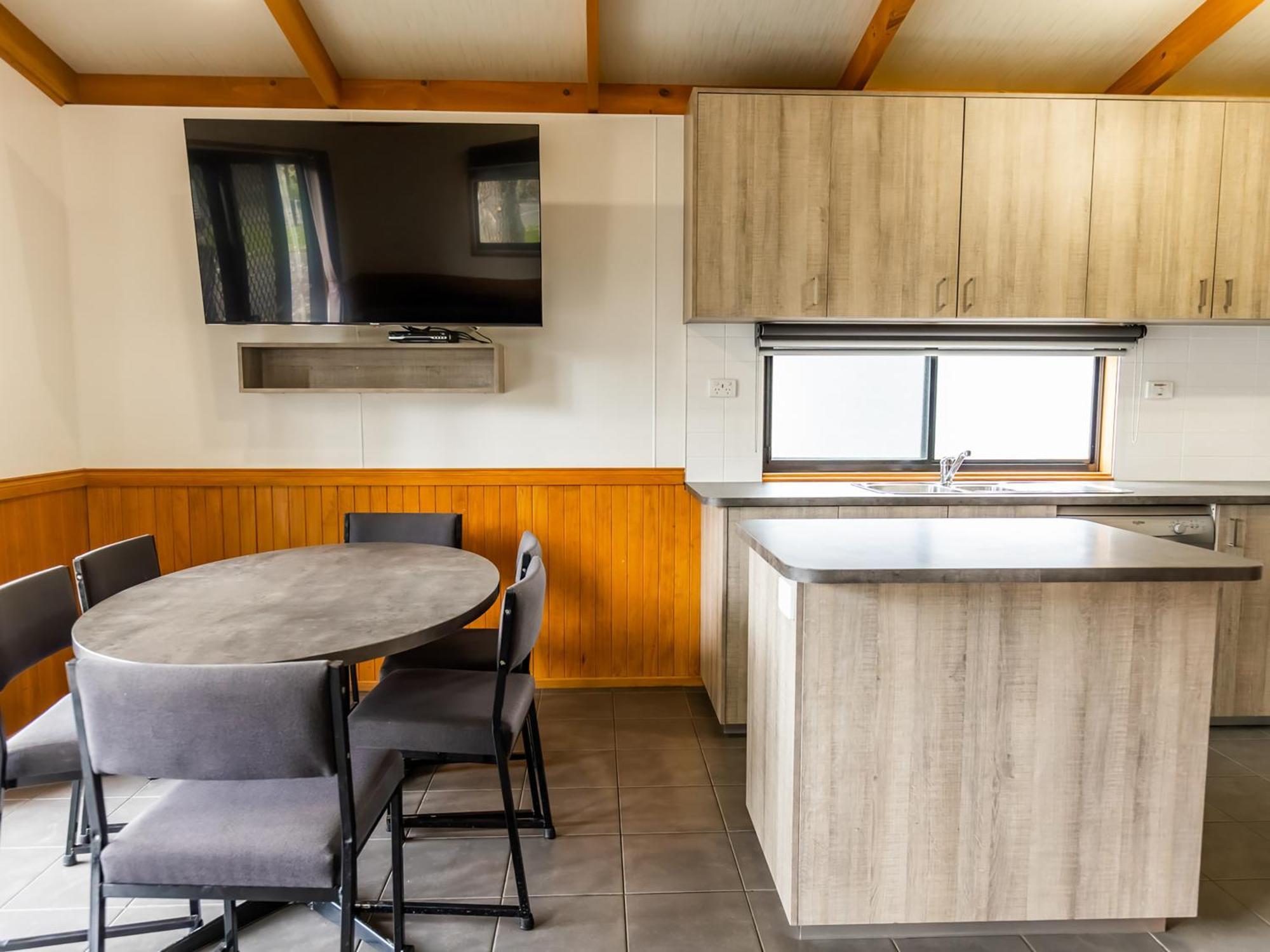Nrma Ballarat Holiday Park Habitación foto